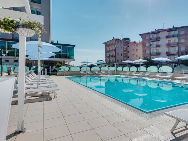 media.gallery_piscina-hotel-san-giorgio-cesenatico-(49)