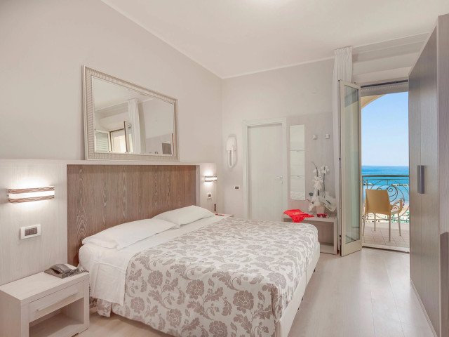 media.camere-vista-mare-superior-(8) 1